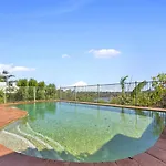 River View Oasis: Spacious 3-Bed House With Pool